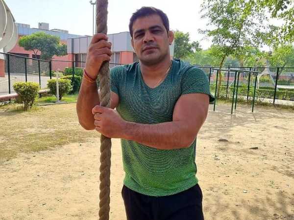 రూ. లక్ష బహుమతి..