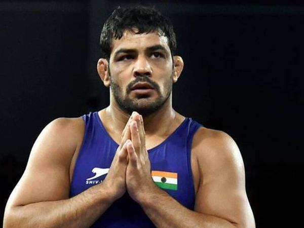  ఆ రాత్రి ఏం జరిగిందని..