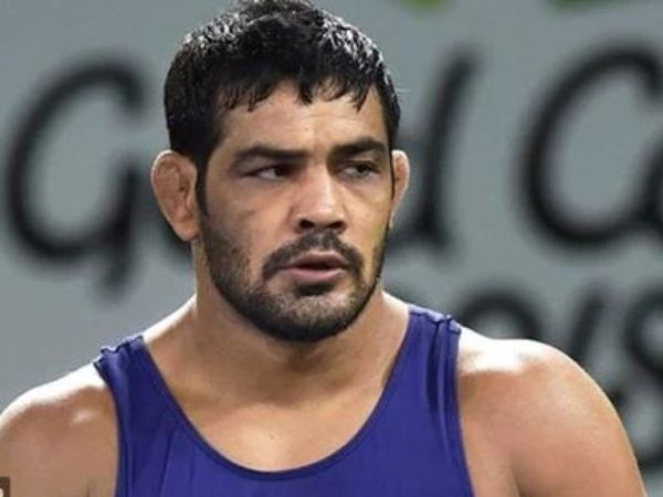  పొంతన లేని సమాధానాలు..