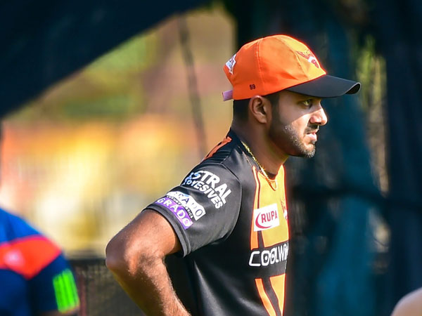 కొంప ముంచిన విజయ్ శంకర్..