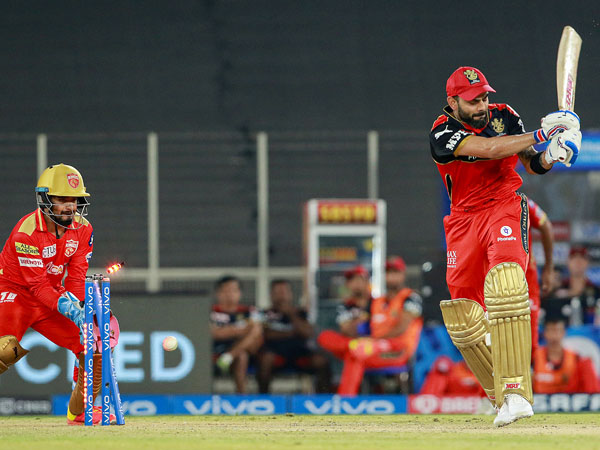  తొలి వికెట్ విరాట్..