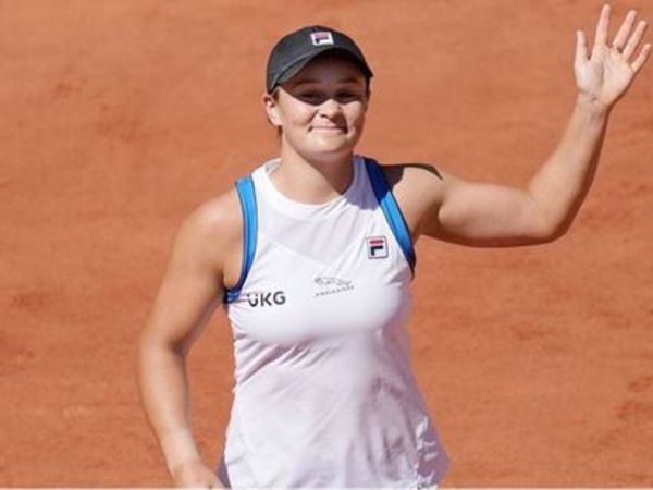 బార్టీ శుభారంభం..