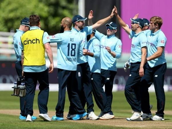 విజయం దిశగా ఇంగ్లండ్: