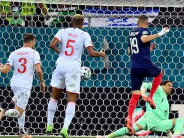 సమంగా నిలవడంతో..