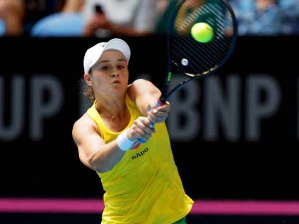  బార్టీ అవుట్‌..: