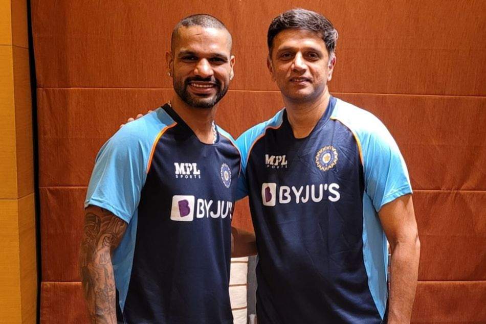 Indira nagar ka Gunda with Gabbar: Rahul Dravid and Shikhar Dhawans image Goes Viral Indira nagar ka Gunda with Gabbar: Rahul Dravid and Shikhar Dhawans image Goes Viral