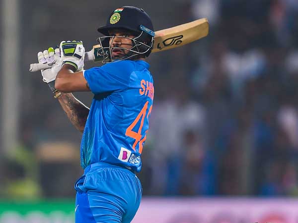 గౌరవంగా...