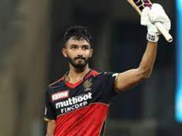 సకారియా, పడిక్కల్‌కు అవకాశం: