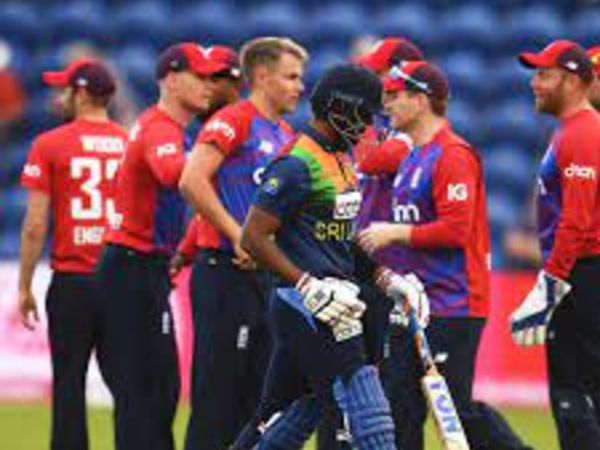 రిఫరీతో సన్నిహితంగా మరో ఏడుగురు: