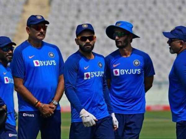  స్పిన్నర్‌ను తప్పించొచ్చు: