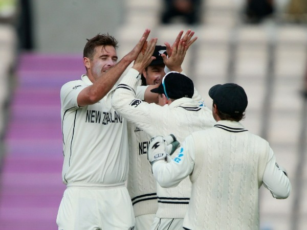 టెస్ట్ క్రికెట్‌లో అత్యధిక సిక్సర్లు బాదింది వీరే: