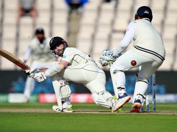 ప్రైజ్‌మనీతో పాటు గద