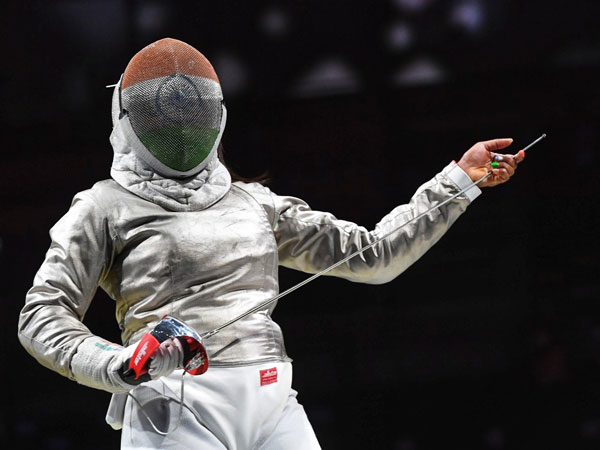 ఆర్థిక ఇబ్బందులు వెంటాడుతున్నా