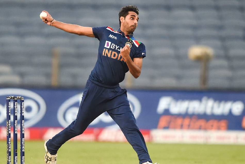 కొంపముంచిన భువీ..