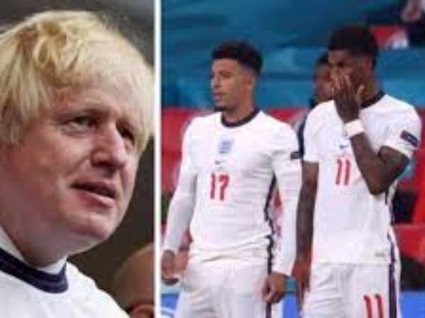 ఫేస్బుక్, ట్విటర్పై విమర్శలు.. ఫేస్బుక్, ట్విటర్పై విమర్శలు..