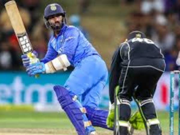  32 టీ20ల్లో 339 పరుగులు: