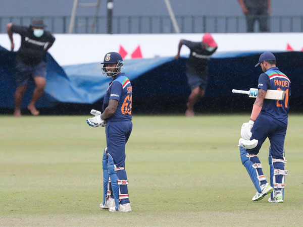 వారికన్నా తక్కువేం కాదు..