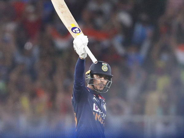 14 మ్యాచ్‌ల్లో 516 పరుగులు