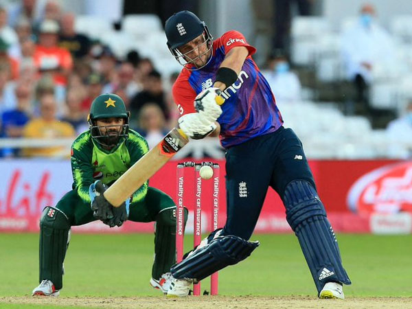 భారీ షాట్‌కు ​ప్రయత్నించి