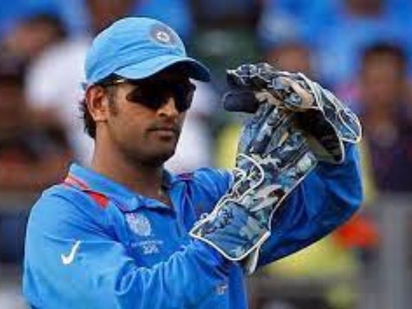  మహీ నామస్మరణంతో ఊగిపోతున్న సోషల్ మీడియా: