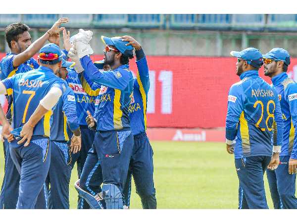 చెలరేగిన ధనుంజయ..