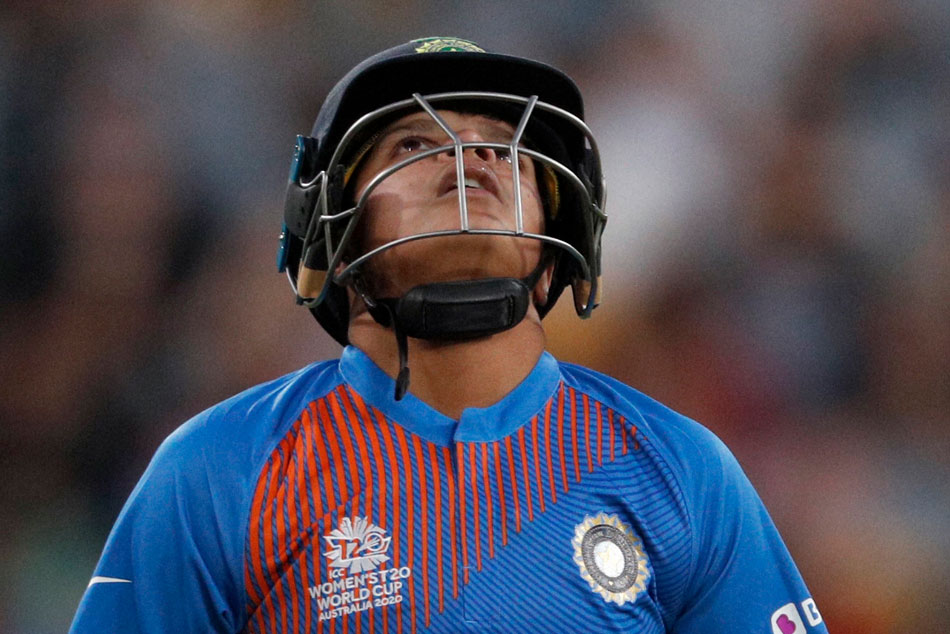 India Women vs England Women: Shafali Vermas Dismissal Sparks Debate Over Lack Of LED Bails In Womens Cricket India Women vs England Women: Shafali Vermas Dismissal Sparks Debate Over Lack Of LED Bails In Womens Cricket
