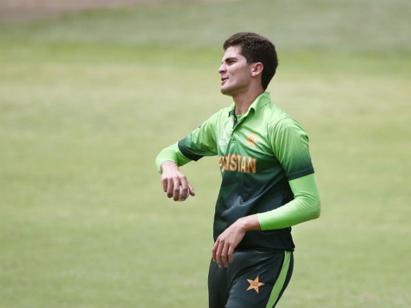 ఏ పిల్లాడైనా క్రికెట్ ఆడతాడా: ఏ పిల్లాడైనా క్రికెట్ ఆడతాడా: