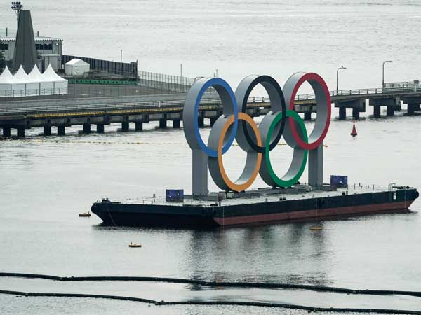 ఆ రెండు చానెల్స్‌లో