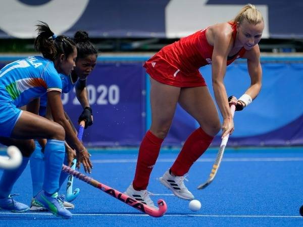 ప్చ్.. మహిళల హాకీ టీమ్ మళ్లీ ఓటమి..