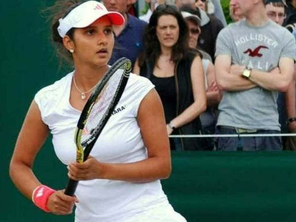 కిట్‌ను ధరించి సానియా డాన్స్‌: