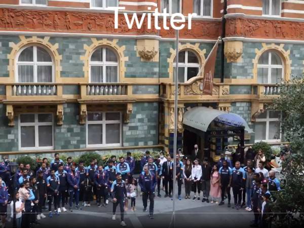 ఢిల్లీలోని ఎర్రకోటలో ఒలింపియన్లు: