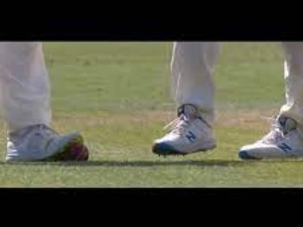 ఉద్దేశపూర్వకంగా కింద పడేసి: