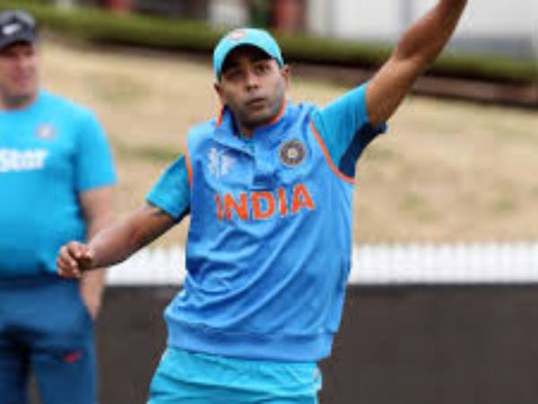 కర్ణాటక ఆల్‌రౌండర్..