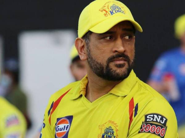 బ్యాటింగ్లో ధోనీ ఫెయిలైనా: బ్యాటింగ్లో ధోనీ ఫెయిలైనా: