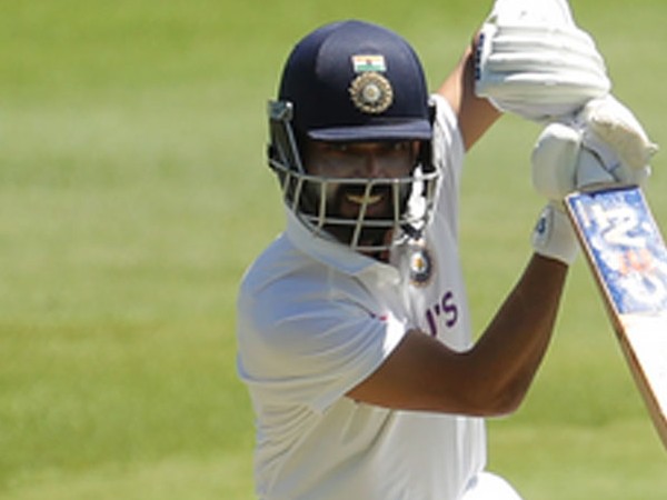 ఆరు బంతుల్లో 4 వికెట్లు: