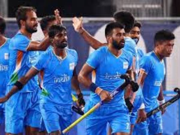 గోల్స్ హ్యాట్రిక్..