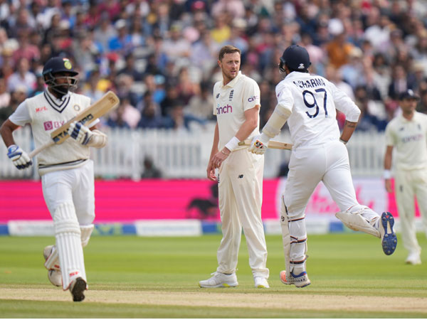 కొనసాగుతున్న మాటల యుద్దం..