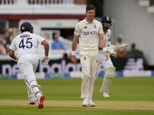 తార స్థాయిలో మాటల యుద్ధం తార స్థాయిలో మాటల యుద్ధం