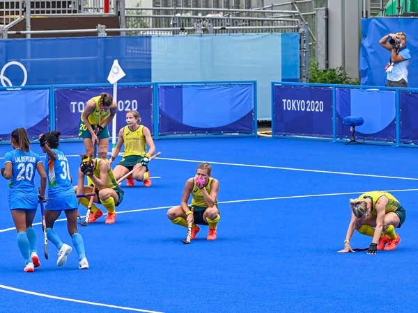 హాకీ వేట మొదలు..