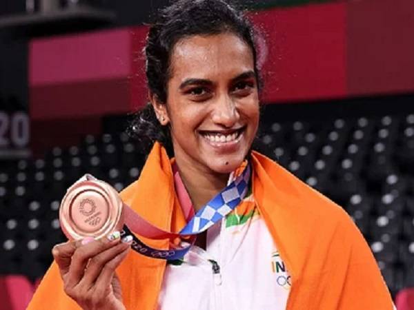 రెండో పతకం అందించిన పీవీ సింధు