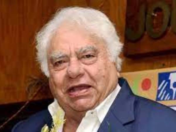 కోహ్లీ కొంచెం చూసుకో..