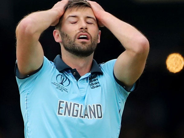 బ్రాడ్ స్థానంలో మార్క్ వుడ్