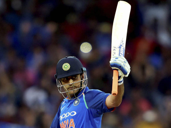 గోల్డెన్ డకౌట్‌తో ప్రారంభించి..