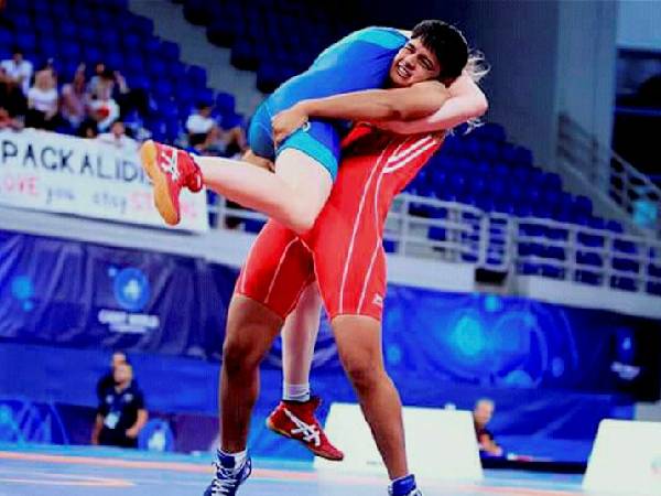 కొంపముంచిన ఆఖరి పాయింట్..