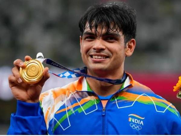 ఐదో స్థానంలోనే పాక్ బళ్లెం వీరుడు..