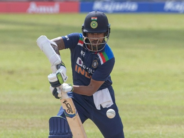 శిఖర్ ధావన్ ఔట్..