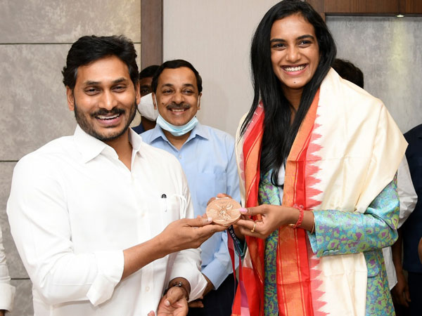 కీలక సూచనలు చేసిన వైఎస్ జగన్