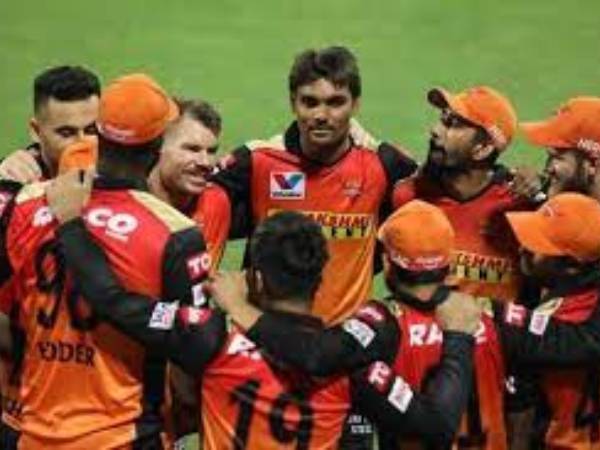 అట్టడుగు స్థానంలో సన్‌రైజర్స్: