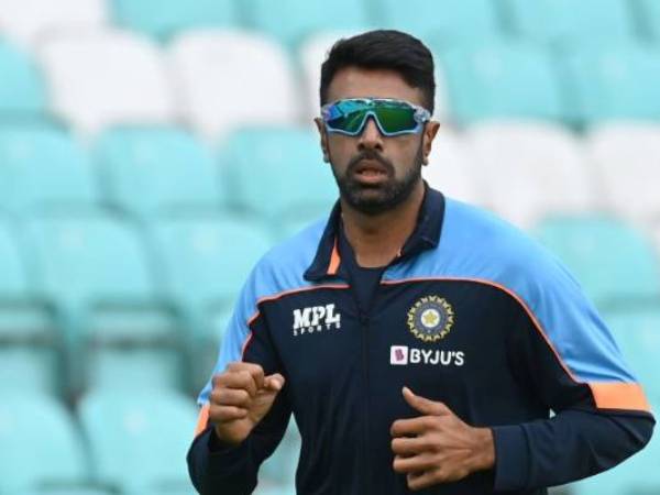  అశ్విన్‌కు చోటివ్వాలి: