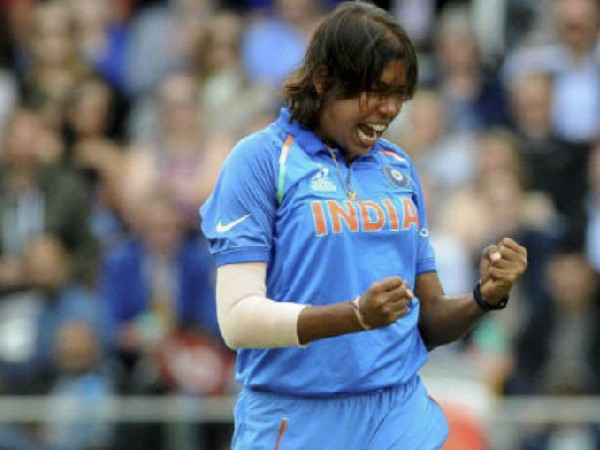 కెరీర్‌లో 600 వికెట్లు: